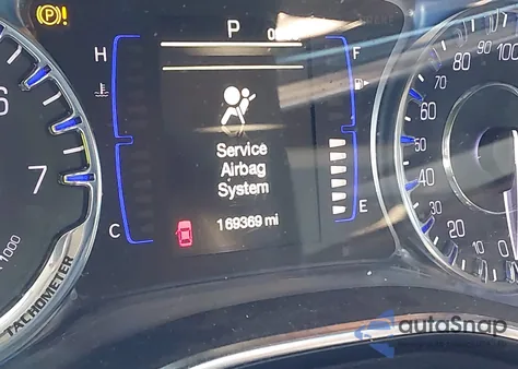 2015 Chrysler 200 Limited z USA, uszkodzony, nr VIN 1C3CCCABXFN588401